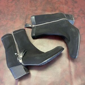 Stuart‎ Weitzman black goreit gore-tex boots mid calf heel size 8